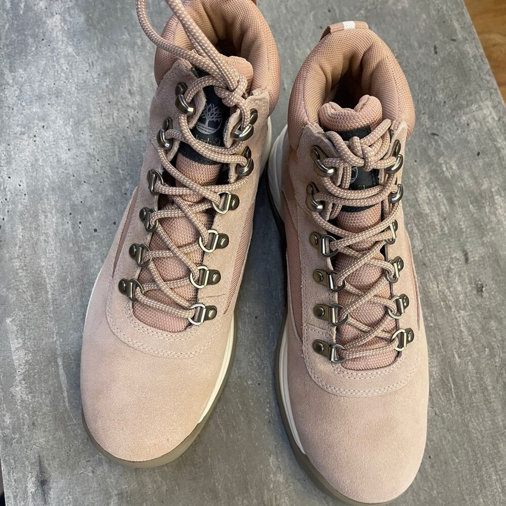 TIMBERLAND WOMEN'S WHITE LEDGE MID LC WATERPROOF BOOT LIGHT BEIGE SUEDE A2KNT